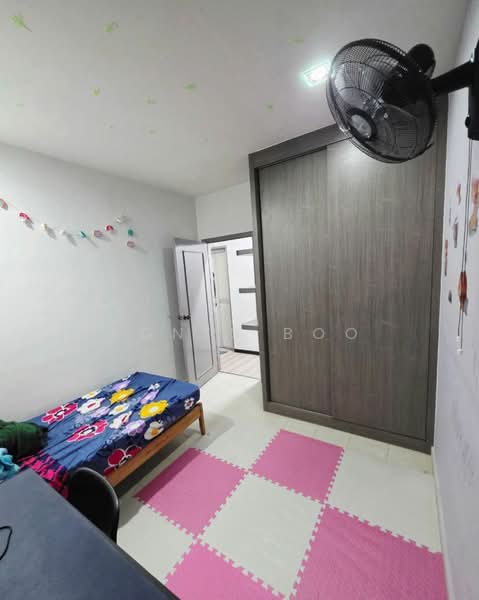 Apartment for Sale at Lake View Suites - Agnes Boo - Bedroom - PropertyGuru.com.my