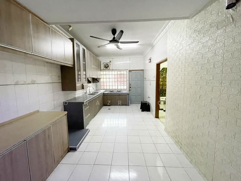 1-storey Terraced House for Sale in Taman Mewah Jaya (Klang) - Mohd Nazri Roslan - Kitchen - PropertyGuru.com.my