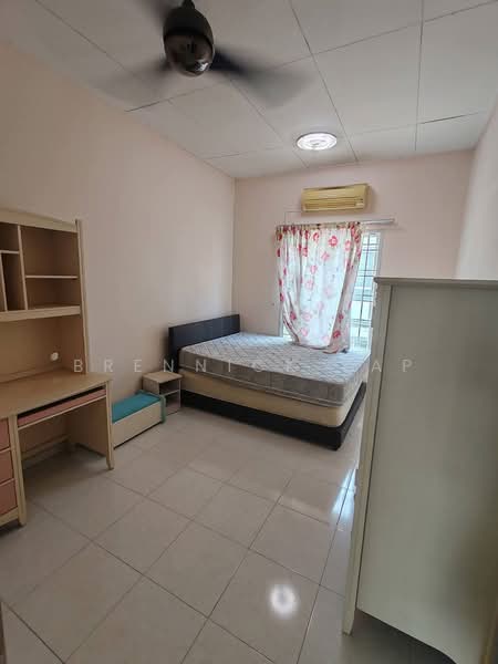 2.5-storey Terraced House for Sale in Taman Setia Indah (Tebrau) - Brennick Yap - Bedroom - PropertyGuru.com.my
