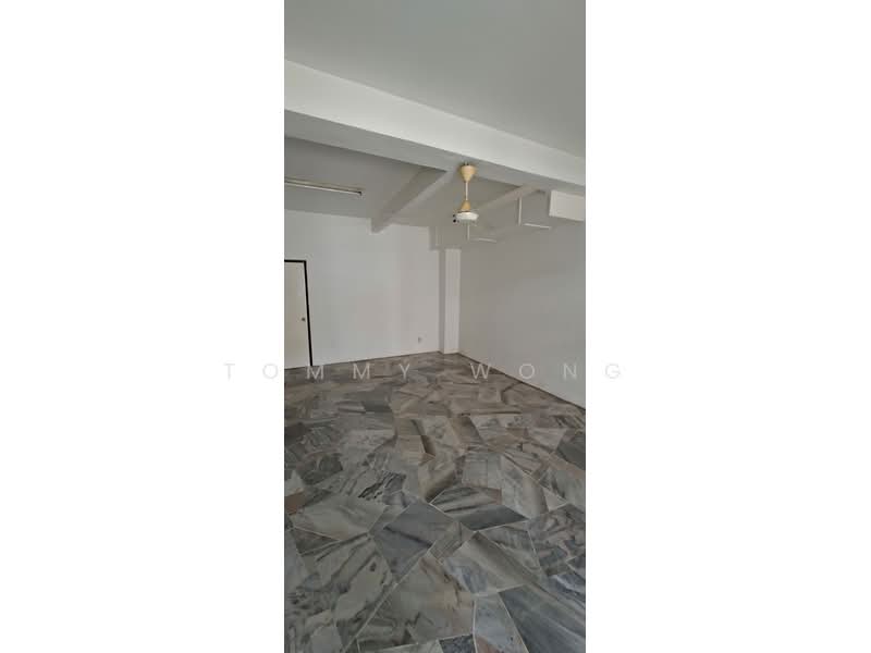 2-storey Terraced House for Sale in Taman Putra Permai (Seri Kembangan) - Tommy Wong - Interior - PropertyGuru.com.my