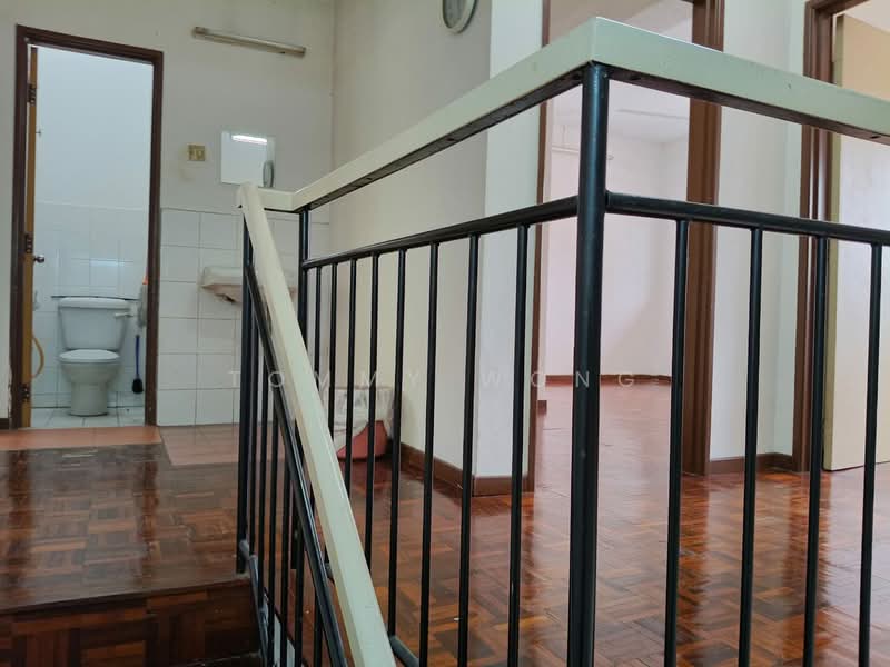 2-storey Terraced House for Sale in Taman Putra Permai (Seri Kembangan) - Tommy Wong - Bathroom - PropertyGuru.com.my