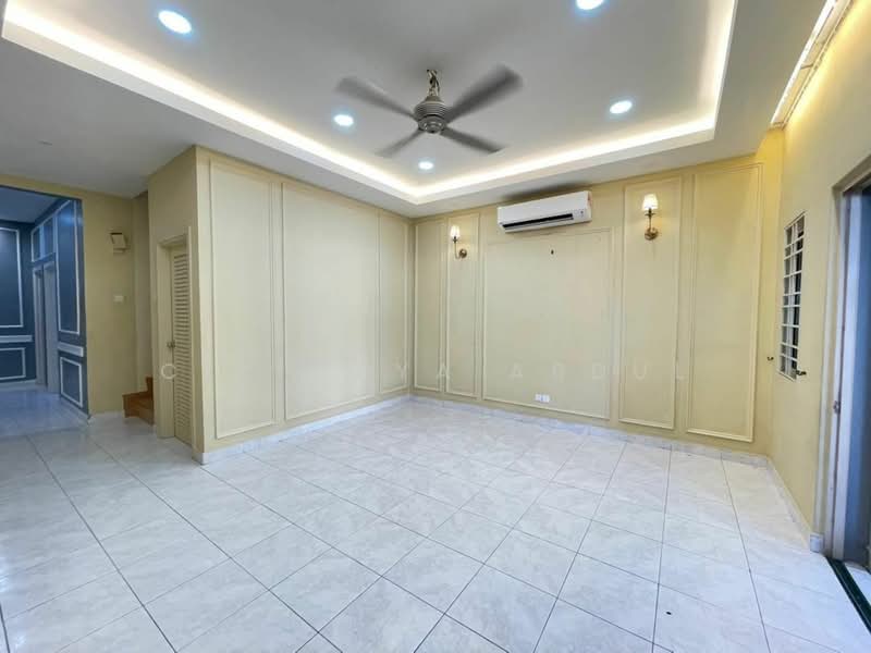 2-storey Terraced House for Sale in Petaling Jaya (Selangor) - Cik Maya Abdul - Living Room - PropertyGuru.com.my