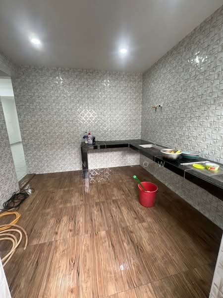 2-storey Terraced House for Sale in Bandar Selesa Jaya (Skudai) - Annie Low - Kitchen - PropertyGuru.com.my