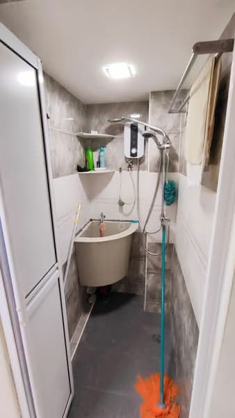 Desa Baiduri untuk Untuk Dijual - RM 240,000, Apr 2026 - Bathroom - PropertyGuru.com.my
