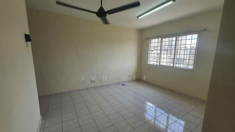 Avenue Court untuk Untuk Dijual - RM 258,000, Apr 2026 - Living Room - PropertyGuru.com.my