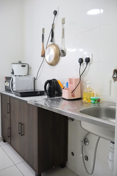 Kenwingston Platz untuk Untuk Disewa - RM 1,650 /bulan, Apr 2026 - Kitchen - PropertyGuru.com.my