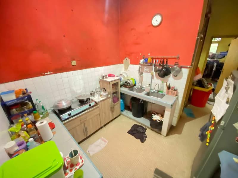 1-storey Terraced House for Sale in Bandar Tun Razak (Cheras) - Cik Maya Abdul - Kitchen - PropertyGuru.com.my