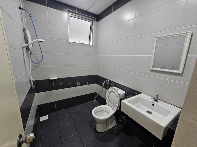 Kondominium untuk Disewa di Green Terrain (Prima Villa) - Kent Fatt - Bathroom - PropertyGuru.com.my
