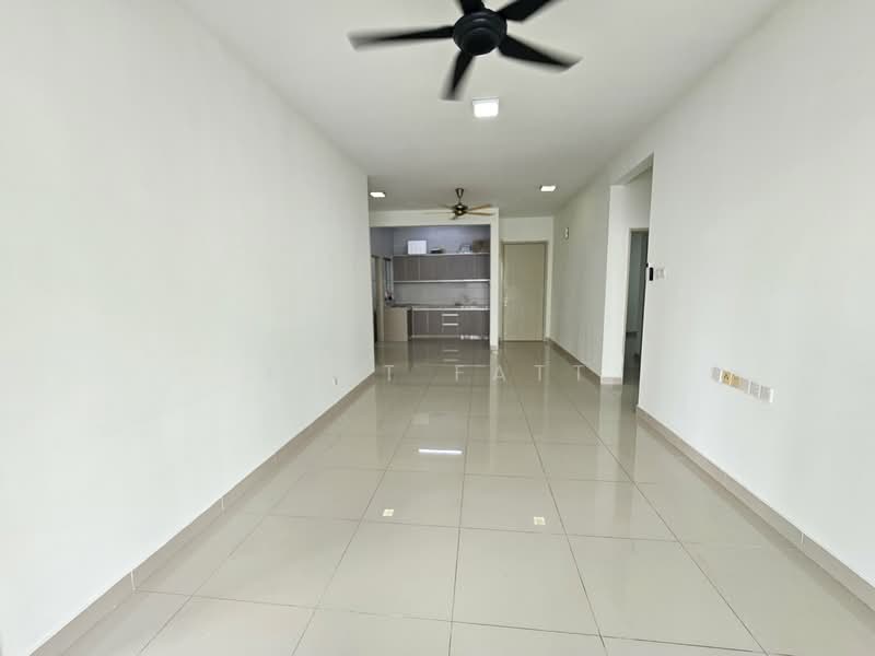 Kondominium untuk Disewa di Green Terrain (Prima Villa) - Kent Fatt - Living Room - PropertyGuru.com.my