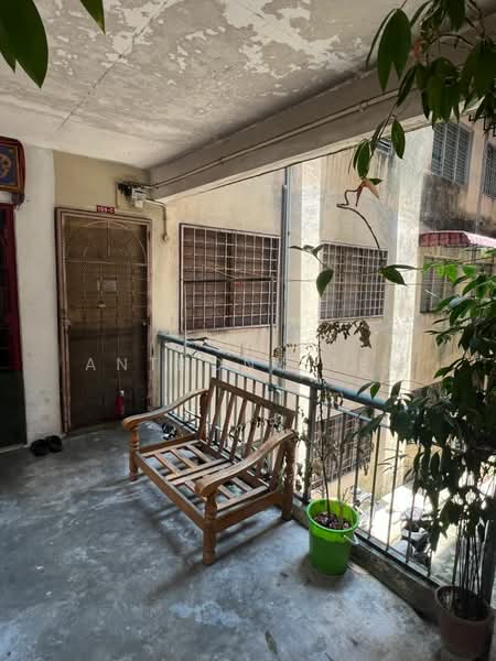Taman Kajang Utama untuk Untuk Dijual - RM 105,000, Apr 2026 - Balcony - PropertyGuru.com.my