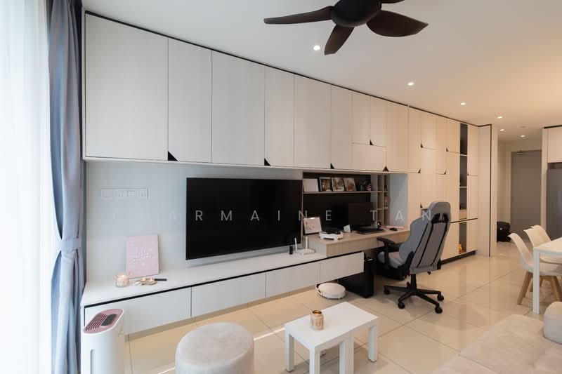 Kondominium untuk Dijual di Mizumi Residences - Charmaine Tan - Living Room - PropertyGuru.com.my