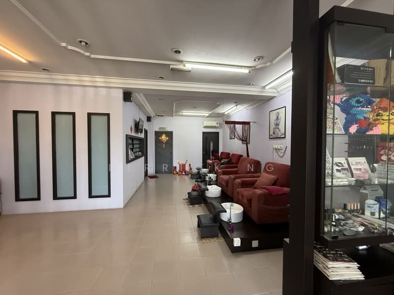 Shop for Sale in Pekan Nanas (Johor) - Derrick Ng - Interior - PropertyGuru.com.my