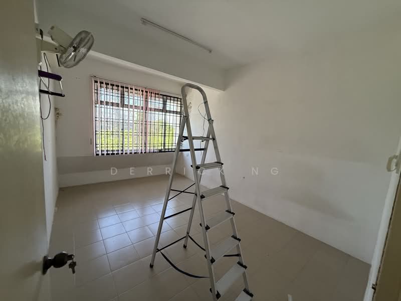 Shop for Sale in Pekan Nanas (Johor) - Derrick Ng - Interior - PropertyGuru.com.my