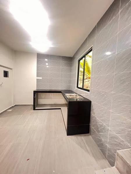 2-storey Terraced House for Sale in Taman Desa Cemerlang (Ulu Tiram) - Jun Song - Kitchen - PropertyGuru.com.my
