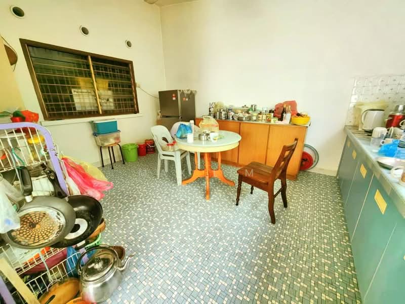 Semi-Detached House for Sale in Tanjung Bungah (Penang) - Max Lim - Kitchen - PropertyGuru.com.my