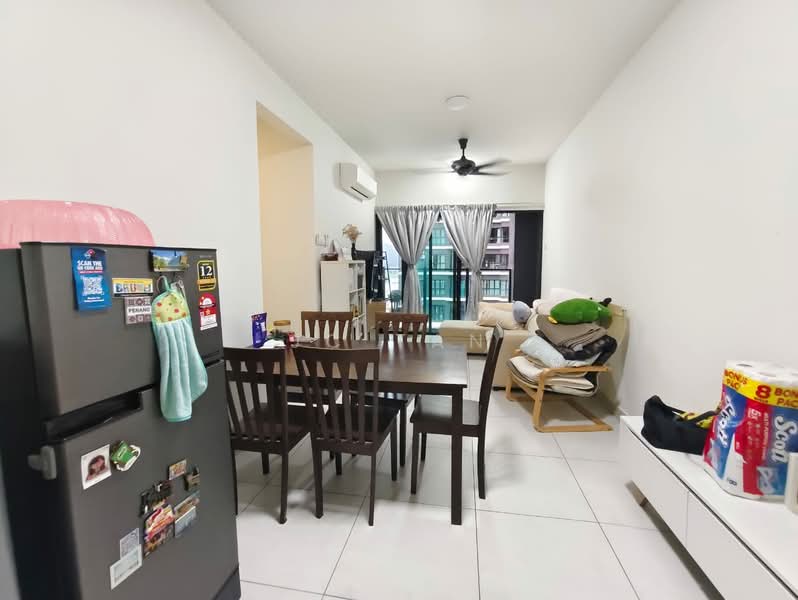 Service Residence for Sale at Majestic Maxim - JC Tan - Living Room - PropertyGuru.com.my