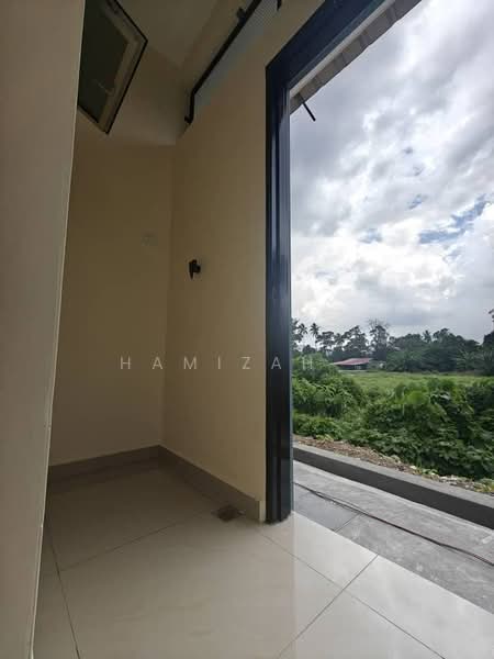 Untuk Disewa - Teres Setingkat Beranang Semenyih