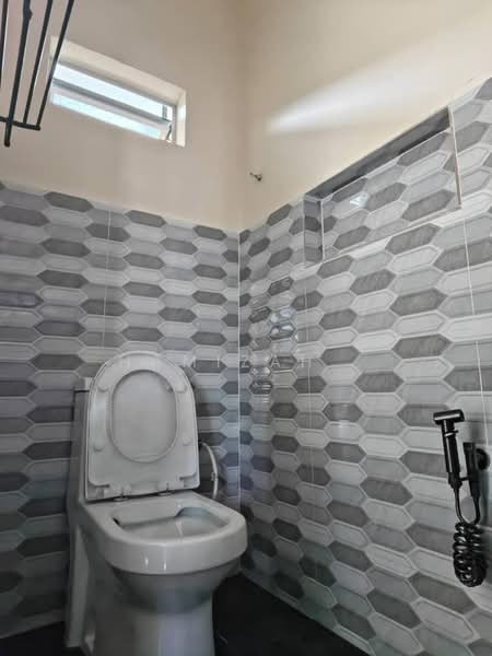 Untuk Disewa - Teres Setingkat Beranang Semenyih