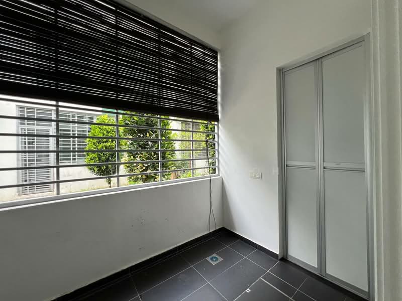 2-storey Terraced House for Rent in Taman Mount Austin (Tebrau) - Eunice Koh - Balcony - PropertyGuru.com.my