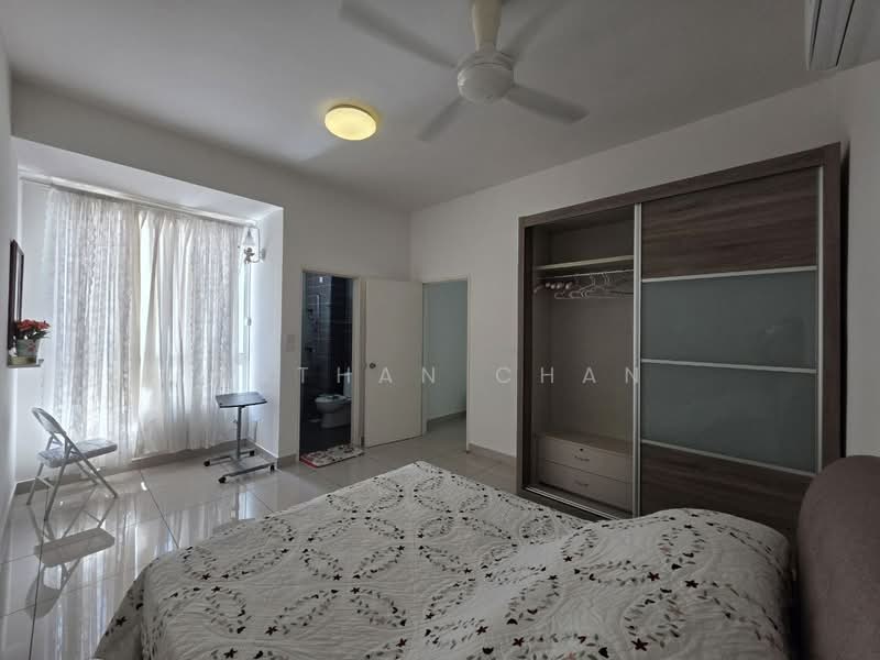 Cluster House for Sale in Taman Seri Austin (Tebrau) - Nathan Chan - Bedroom - PropertyGuru.com.my