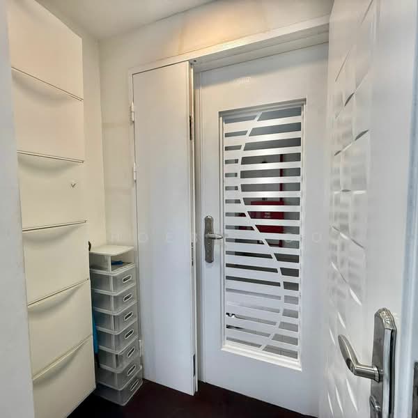 Service Residence for Sale at The Platino Serviced Apartment - Phoebe Foo - Entrance - PropertyGuru.com.my