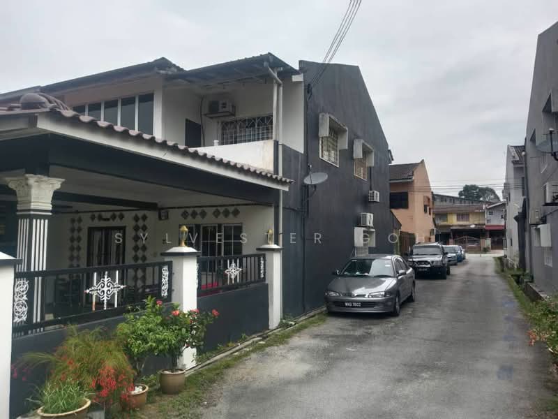 Terraced House for Sale in Taman Rakan (Kajang) - Sylvester Goh - Exterior - PropertyGuru.com.my