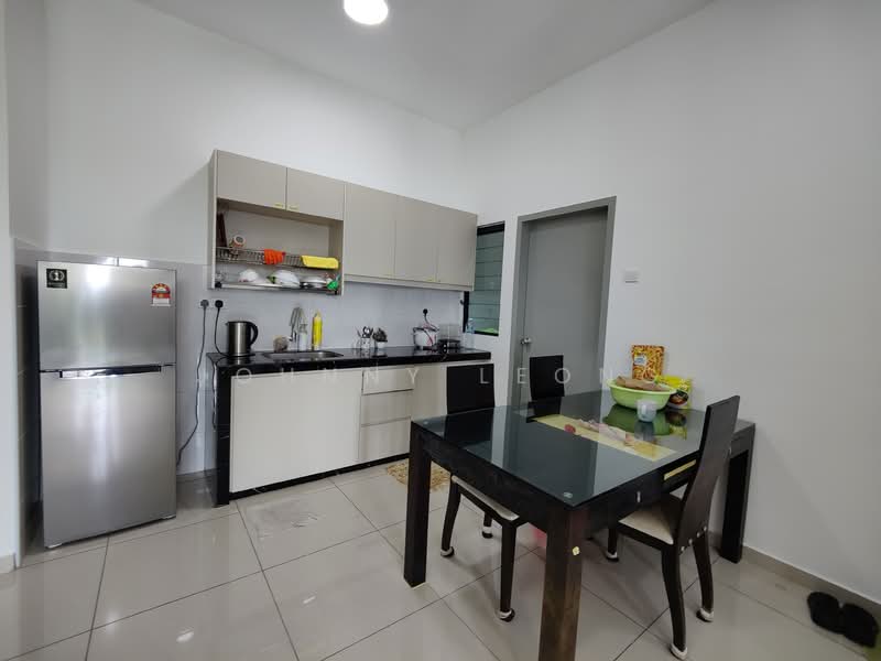 Servis Apartment untuk Disewa di B11 Parkland Residence - Johnny Leong - Kitchen - PropertyGuru.com.my