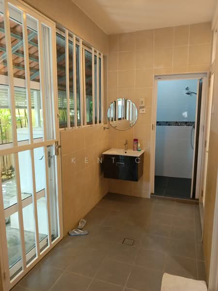 Bungalow for Sale in Meru Valley (Ipoh) - Kent C - Bathroom - PropertyGuru.com.my