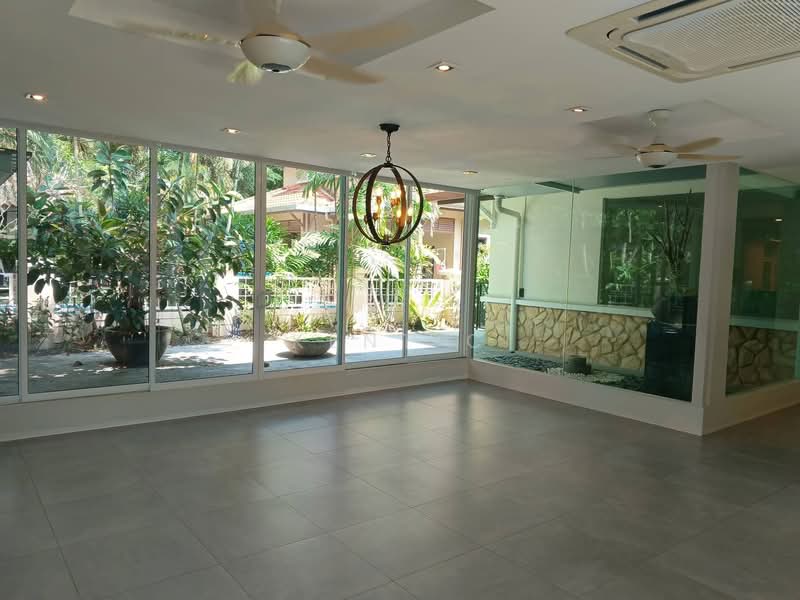 Bungalow for Sale in Meru Valley (Ipoh) - Kent C - Living Room - PropertyGuru.com.my