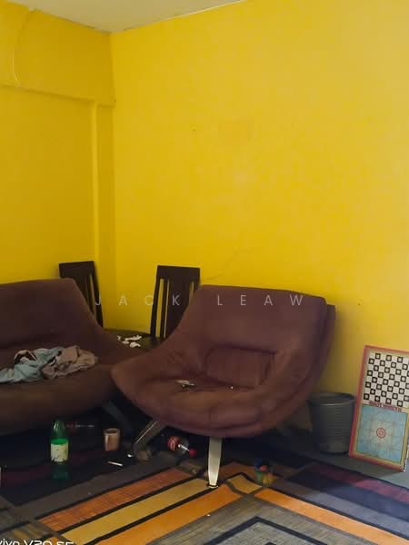 Rumah Flat untuk Dijual di Taman Batu Permai - jack leaw - Living Room - PropertyGuru.com.my