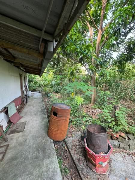 Semi-Detached House for Rent in Taman Pelangi (Johor Bahru) - Johnson Chong - Exterior - PropertyGuru.com.my