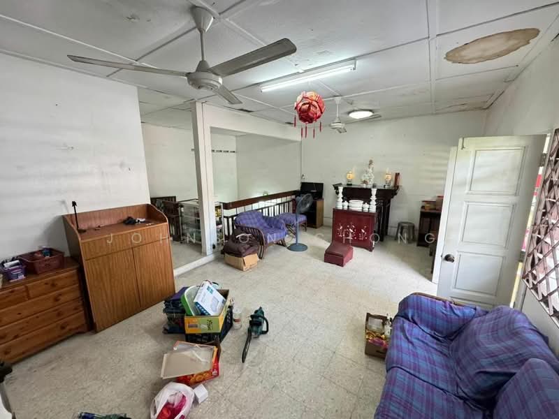 Semi-Detached House for Rent in Taman Pelangi (Johor Bahru) - Johnson Chong - Living Room - PropertyGuru.com.my