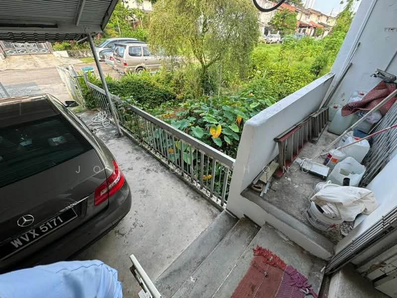 Semi-Detached House for Rent in Taman Pelangi (Johor Bahru) - Johnson Chong - Exterior - PropertyGuru.com.my