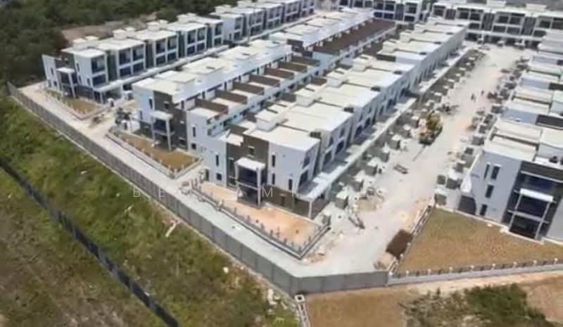 Abadi Heights, Puchong 3 Storey Shop Lot For Sale/ Rent untuk Untuk Dijual - RM 1,600,000, Apr 2026 - Exterior - PropertyGuru.com.my