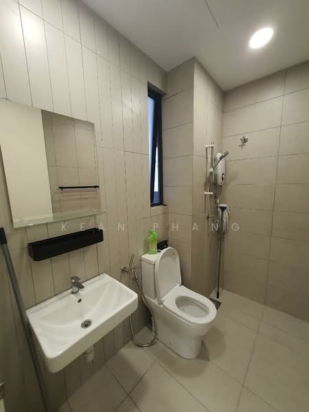 Service Residence for Rent at Kenwingston Avenue - Kean Phang - Bathroom - PropertyGuru.com.my