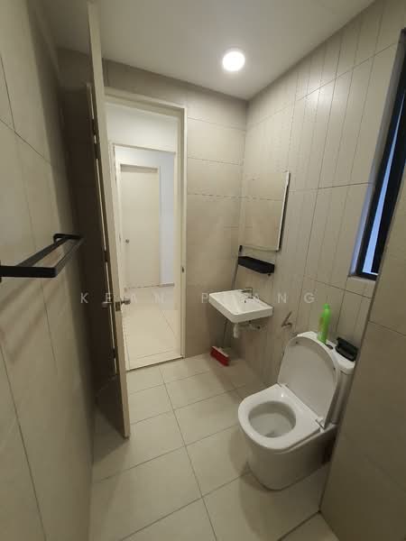 Service Residence for Rent at Kenwingston Avenue - Kean Phang - Bathroom - PropertyGuru.com.my