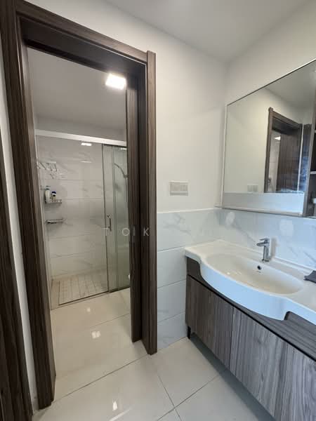 Service Residence for Sale in Forest City (Gelang Patah) - Tok CJ - Bathroom - PropertyGuru.com.my