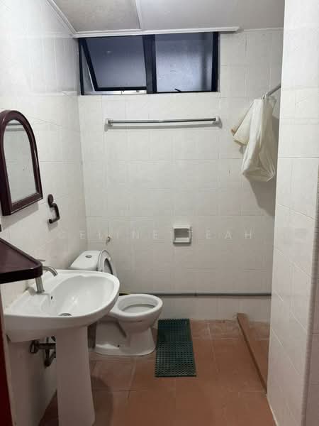 Condominium for Rent at Pearl Tower - Celine Teah - Bathroom - PropertyGuru.com.my