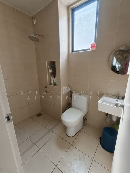 2-storey Terraced House for Sale in Taman Seri Austin (Tebrau) - Azlan Ismail aiproperty - Bathroom - PropertyGuru.com.my