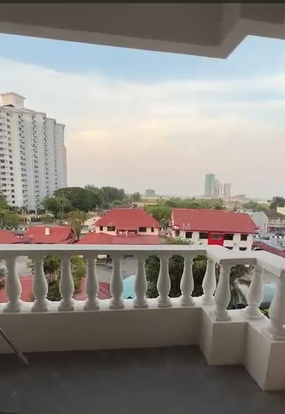 Kondominium untuk Dijual di Grand View - Ms. Lim - Balcony - PropertyGuru.com.my