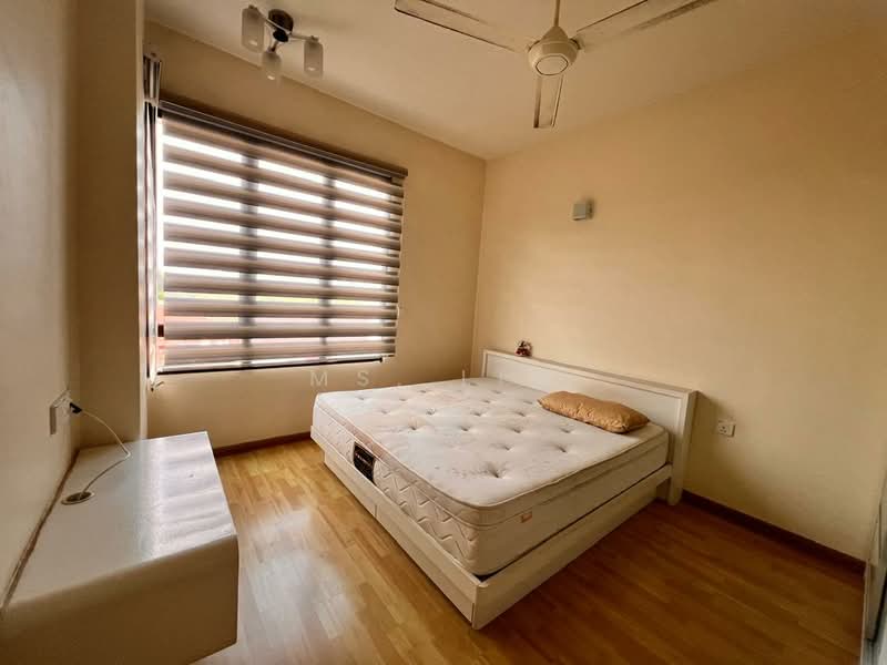 Kondominium untuk Dijual di Grand View - Ms. Lim - Bedroom - PropertyGuru.com.my