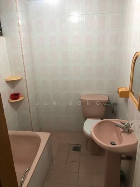 2-storey Terraced House for Sale in Taman Pelangi (Johor Bahru) - Jun Song - Bathroom - PropertyGuru.com.my