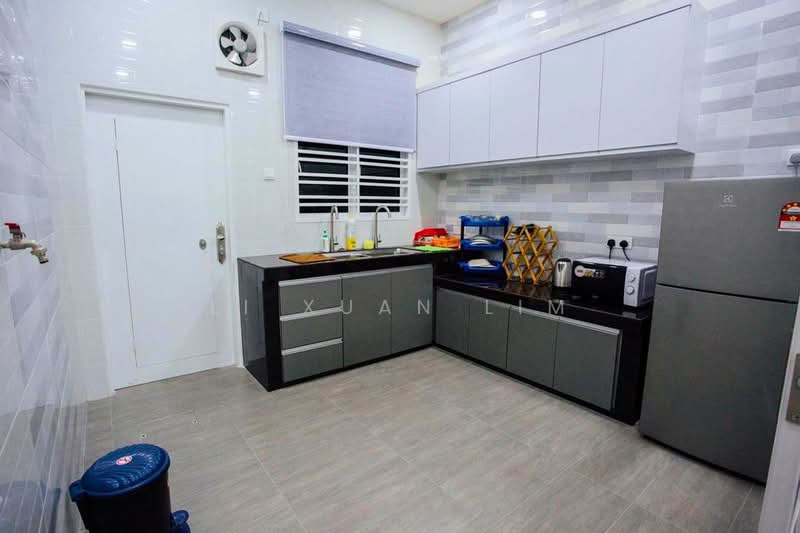 2-storey Terraced House for Rent in Taman Harta Pertama (Bukit Baru) - Li Xuan Lim - Kitchen - PropertyGuru.com.my