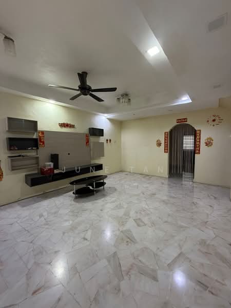 2-storey Terraced House for Sale in Taman Desa Cemerlang (Ulu Tiram) - June Tan - PropertyGuru.com.my