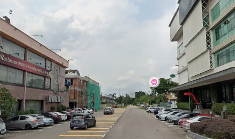 Shop for Rent in Taman Molek (Johor Bahru) - Johnson Chong - Exterior - PropertyGuru.com.my