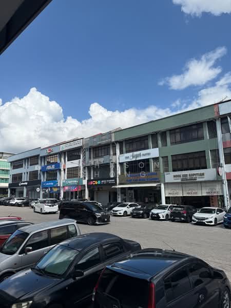 Shop for Rent in Taman Molek (Johor Bahru) - Johnson Chong - Exterior - PropertyGuru.com.my