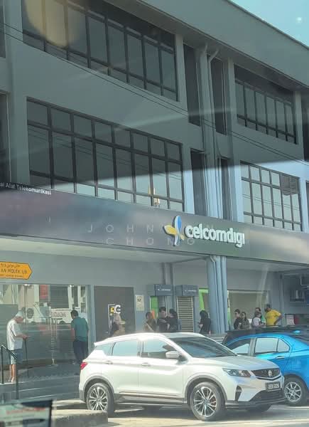 Shop for Rent in Taman Molek (Johor Bahru) - Johnson Chong - Exterior - PropertyGuru.com.my