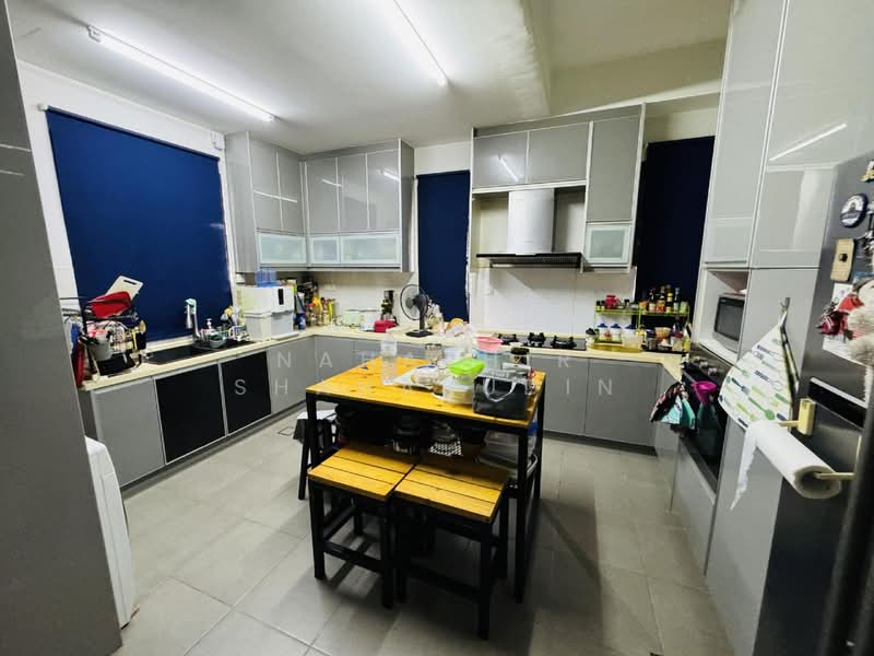 2-storey Terraced House for Sale in Denai Alam (Shah Alam) - Nahathir Shahabudin - Kitchen - PropertyGuru.com.my
