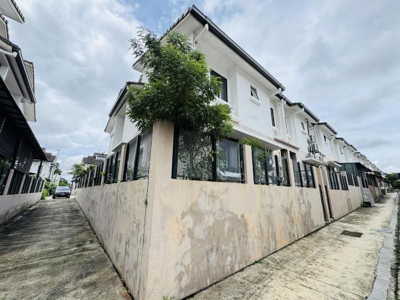 2-storey Terraced House for Sale in Denai Alam (Shah Alam) - Nahathir Shahabudin - Exterior - PropertyGuru.com.my