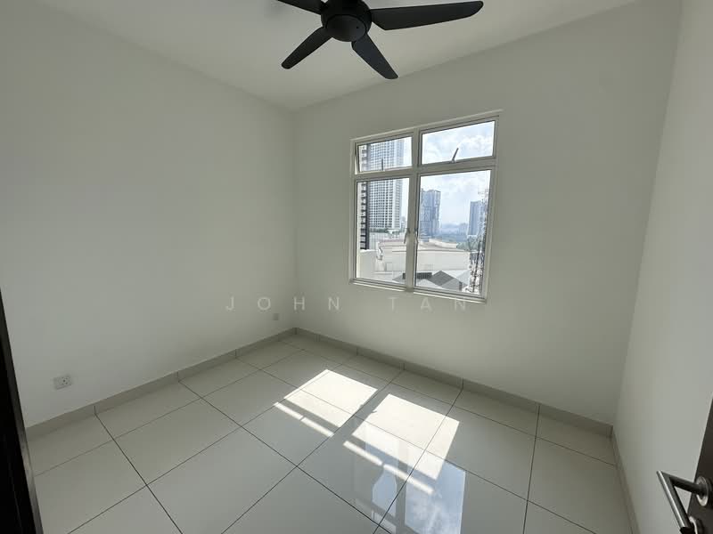 Condominium for Rent at Paraiso Residence @ The Earth - John Tan - Interior - PropertyGuru.com.my